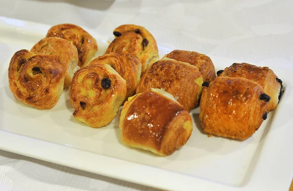 Mini péksütemények és croissant — Stock Fotó