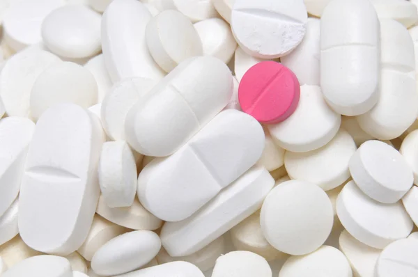 Sortimento de comprimidos e cápsulas — Fotografia de Stock