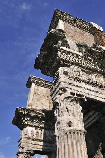 Roman columns in Rome — Stock Photo, Image