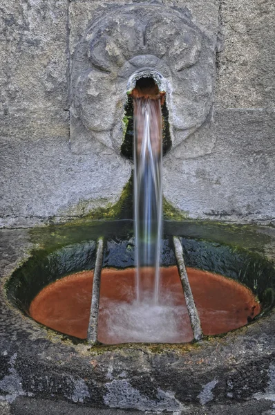 Burgas heißes Thermalwasser — Stockfoto