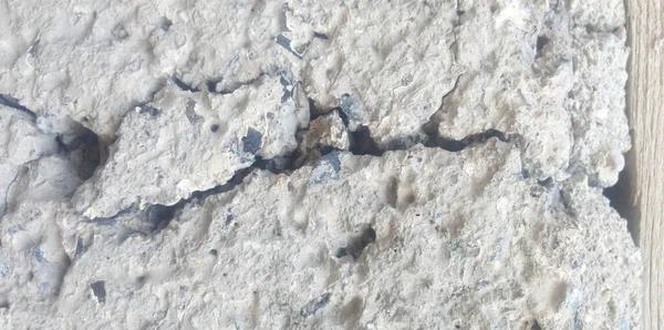 Cracked Obsolete Gray Wall — Stok fotoğraf