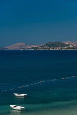 Adriyatik Denizi üzerinde tekne