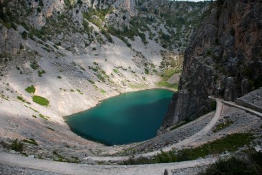 Imotski, Hırvatistan'daki ünlü Mavi Göl