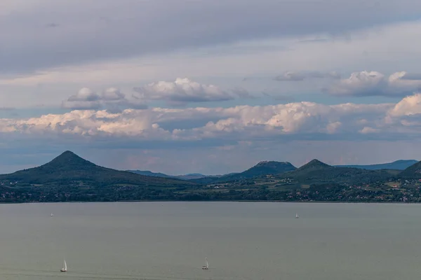 Foto Badacsony Hill Famosa Región Vinícola Balaton Highland Hungría Vista — Foto de Stock