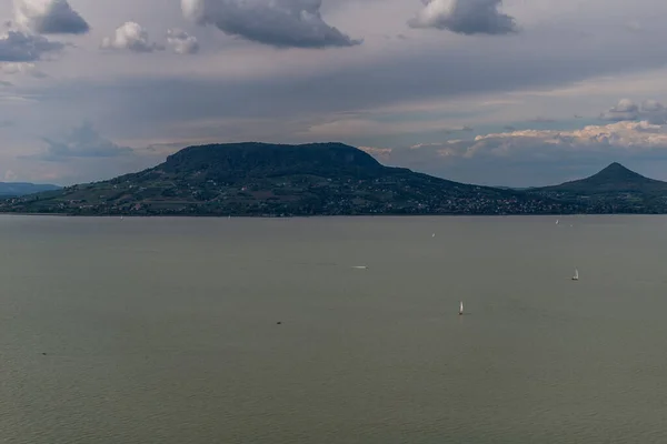 Foto Badacsony Hill Famosa Región Vinícola Balaton Highland Hungría Vista — Foto de Stock