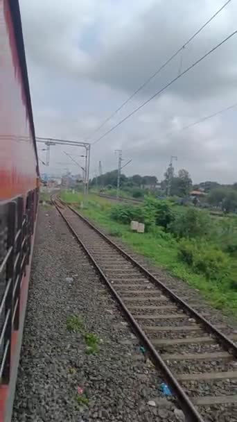 Prowadzący Indyjski Pociąg Kolejowy — Wideo stockowe