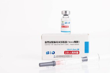 Moskova, Rusya - 8 Kasım 2021 Sinopharm, Vero Cell, pasif COVID-19 aşısı. Yüksek kalite fotoğraf
