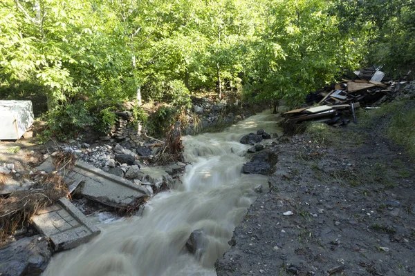 Dirty Stream Mountain River Rain Mudflow Soil Erosion Landslides Natural — Zdjęcie stockowe