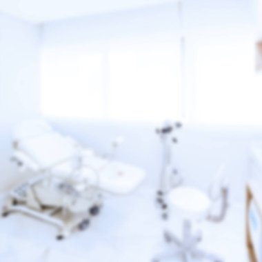 Klinikte modern koloskoplu jinekoloji koltuğu. İçeriden. Yumuşak bulanık arkaplan. Yüksek kalite fotoğraf