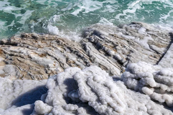 Sal Cristalina Una Roca Cerca Playa Mar Muerto Primer Plano — Foto de Stock