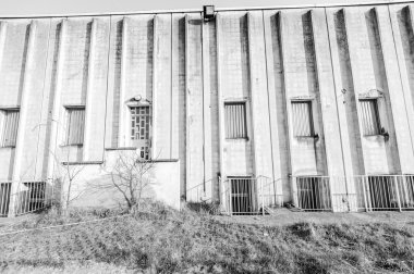 terk edilmiş fabrika