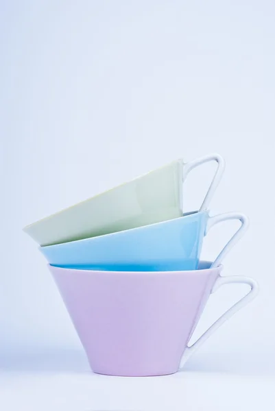 Drie kleurrijke cups — Stockfoto