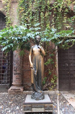 Juliet'in heykeli