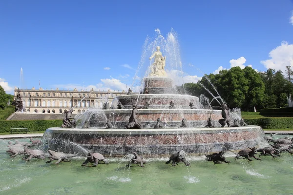 Palais Herrenchiemsee et fontaine — Photo