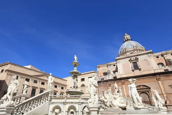 Piazza pretoria v Palermu na Sicílii, Itálie — Stock fotografie