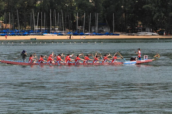 Discovery bay dragon boat race, hong kong — Stockfoto