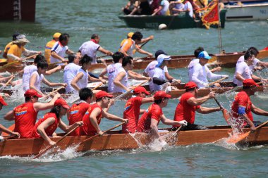 Dragon boat race tai o