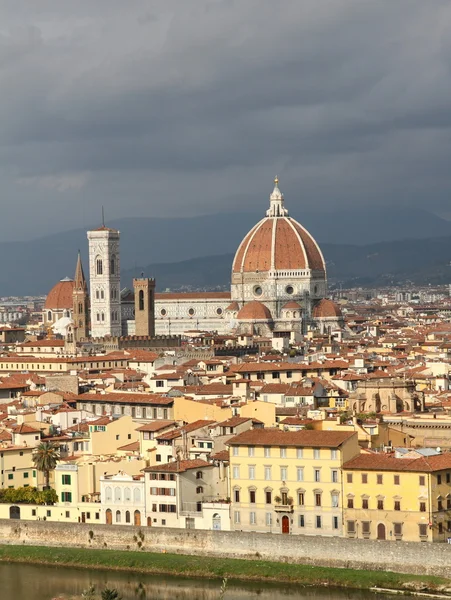 Panoráma města Florencie po bouři — Stock fotografie