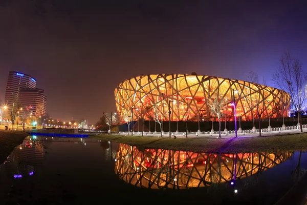 Beijing Olympisch Stadion at nacht, china — Stockfoto