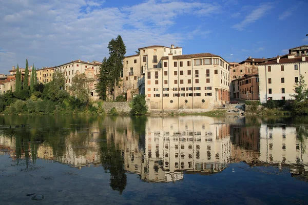 Historické Staré Město Řeka Bassano Del Grappa Itálii — Stock fotografie