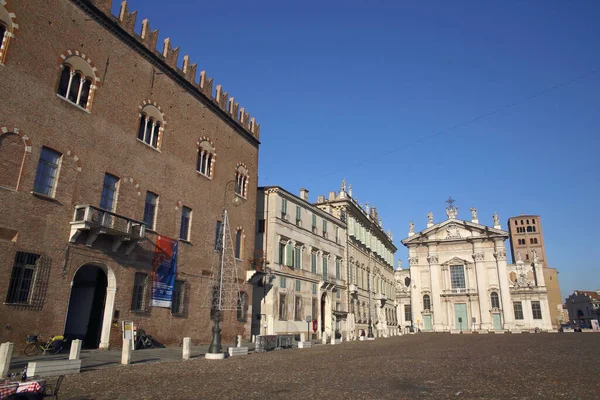 Mantova Włochy Gru 2017 Zabytkowy Rynek Katedra Mantova Włochy Dniu — Zdjęcie stockowe
