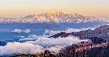 Minyatur konka snow mountain