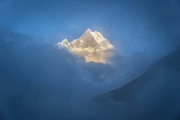 Sunset of Machapuchare in Annapurna Sanctuary: Machapuchare, Annapurna Sanctuary, Himalayas, Nepal