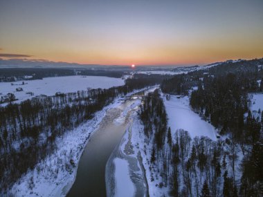 Sunset in winter at Dunajec River Valley: Dunajec, Pieniny, Kotlina Nowotarska, Poland