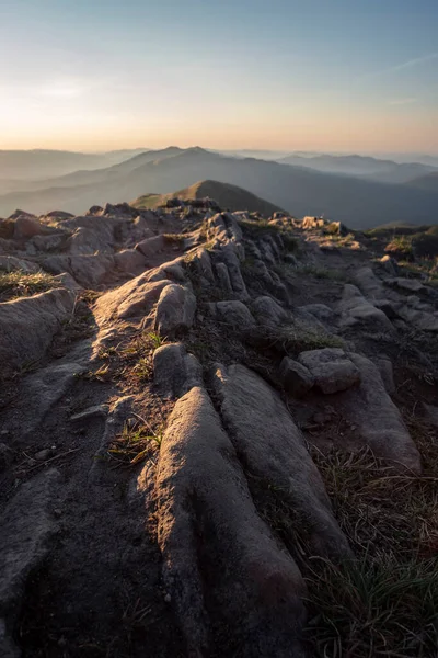 Bieszczady 'de Polonina Carynska' da gün batımı