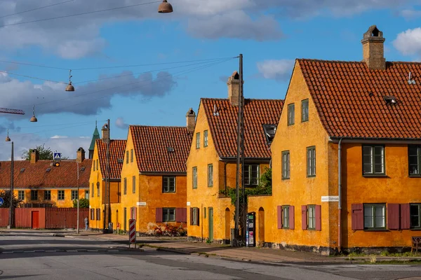 Kopenhag 'daki güzel Nyboder, Koszary Nyboder w Kopenhadze  