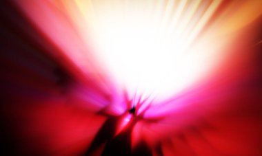 Siyah zemin üzerinde ışık parçacığı izleri. Parlayan parçacıkları ve çizgileri olan ışık patlaması yıldızı. Güzel hareketli soyut ışınlar duvar kağıdı. Renkli Patlama grafiği. Işık ışınlarının patlaması. 