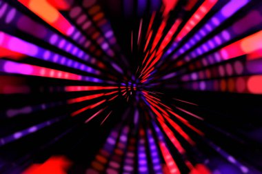 Siyah arkaplanda dönen ışık gösterisi. Lüks çizgiler. Parlak kıvrımlı duvar kağıdı. Uzay tüneli. Dönen ışık çemberi ya da maytap izi. Parlak konsept çizimi.