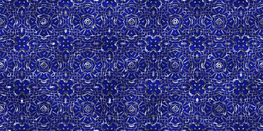 Renkli kumaş arka planında moda tarzında gümüş örgü süsü olan lüks, kusursuz bir şablon. Duvar kağıtları ve tekstil baskısı için tasarım. Lüks, ışıl ışıl metalimsi fantezi dokusu.