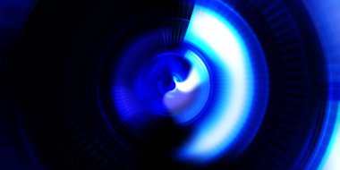 Parlayan neon ışıkları. Parlak sunum tasarım şablonu. Fotoğraf makinesi konsepti. Soyut arkaplan. Dönen ışık ışınları. Hareketli kavramsal duvar kağıdı. Grafik dijital illüstrasyon. 