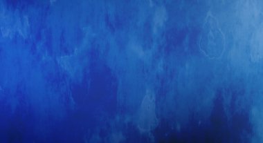 Gotik bir duvarda sıkıntılı ve kirli desenler var. Lekeli renkli hasarlı şablon. Tasarımınız için doku ve elementler. Pis duvar kâğıdı. Grunge arkaplanı.