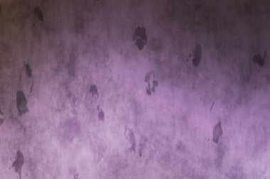 Gotik bir duvarda sıkıntılı ve kirli desenler var. Lekeli renkli hasarlı şablon. Tasarımınız için doku ve elementler. Pis duvar kâğıdı. Grunge arkaplanı.