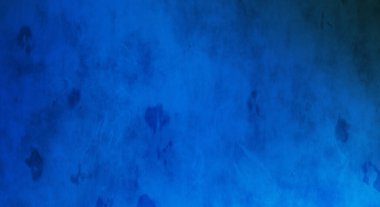 Gotik bir duvarda sıkıntılı ve kirli desenler var. Lekeli renkli hasarlı şablon. Tasarımınız için doku ve elementler. Pis duvar kâğıdı. Grunge arkaplanı.