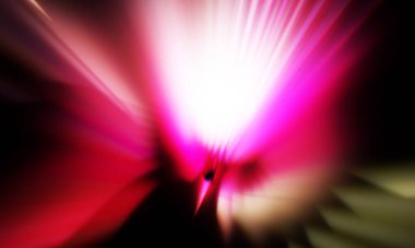 Siyah zemin üzerinde ışık parçacığı izleri. Parlayan parçacıkları ve çizgileri olan ışık patlaması yıldızı. Güzel hareketli soyut ışınlar duvar kağıdı. Renkli Patlama grafiği. Işık ışınlarının patlaması. 