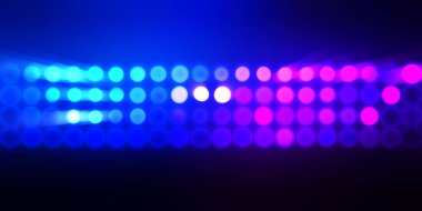 Parlak desenli duvar kağıdı. Sahne ışıkları olan renkli ışıkların ihtişamlı arkaplanı. Parlayan ışıklar siyah arka planda parti izleri. Sahne veya stadyum ışıklarının dijital illüstrasyonu. 