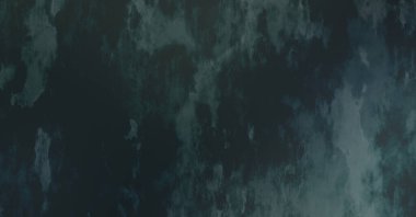 Gotik bir duvarda sıkıntılı ve kirli desenler var. Lekeli renkli hasarlı şablon. Tasarımınız için doku ve elementler. Pis duvar kâğıdı. Grunge arkaplanı.