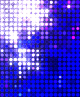 Parlak desenli duvar kağıdı. Sahne ışıkları olan renkli ışıkların ihtişamlı arkaplanı. Parlayan ışıklar siyah arka planda parti izleri. Sahne veya stadyum ışıklarının dijital illüstrasyonu. 