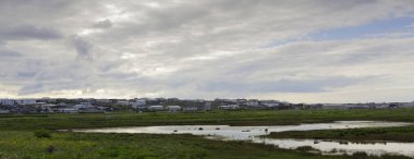 İzlanda manzaralı apartman manzarası.