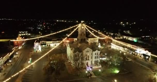 Drone Dirigeant Vers Texas Courthouse Avec Des Lumières Noël Puis — Video