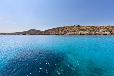 tropik ada bir yat gördüm