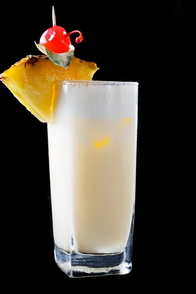 Tall glass of Pina Colada Cocktail — Stock Photo, Image