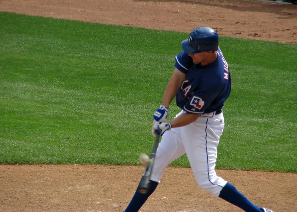 Batter Hitting Baseball — Stock Photo, Image