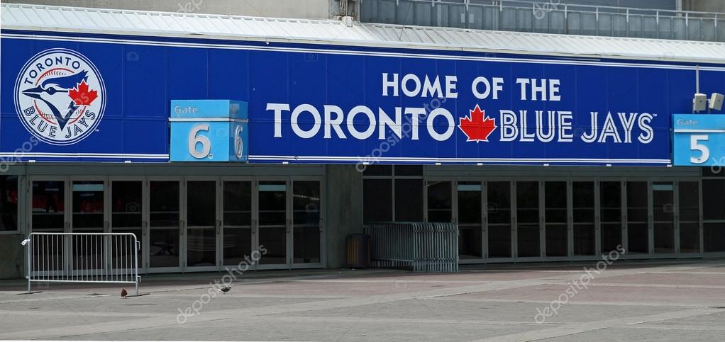 Rogers Centre in Toronto – Stock Editorial Photo © bellafotosolo #38268603