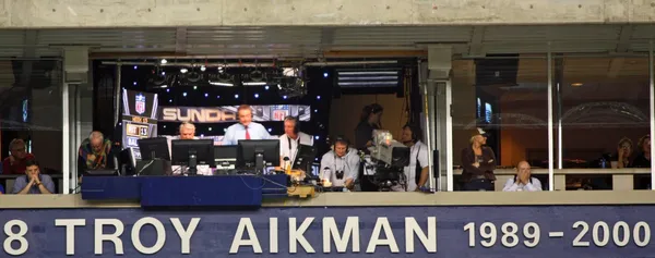 onur troy aikman yüzük