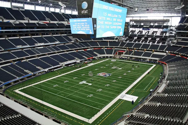 559 Dallas Cowboys Stadium Images, Stock Photos & Vectors