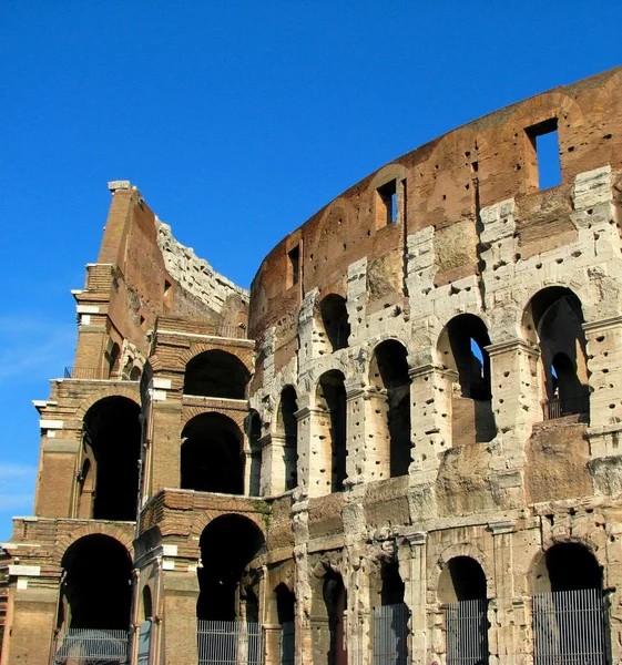 Rome Colosseum zijaanzicht — Stockfoto